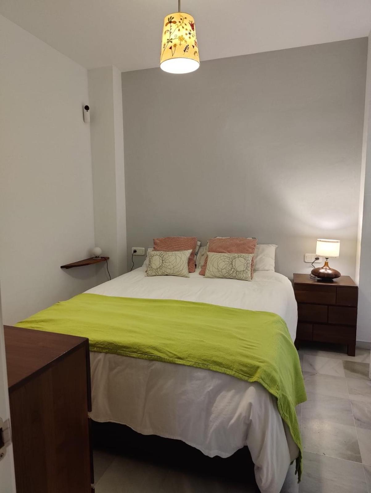 Luminoso Apartamento Exterior Con Balcon Y Patio En Centro Historico Feria-Alameda Sevilla Kültér fotó
